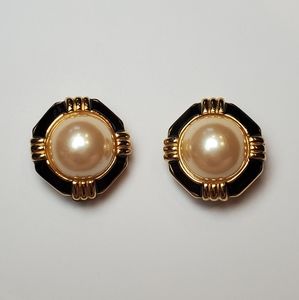 Richelieu Octagon Clip-on Earrings